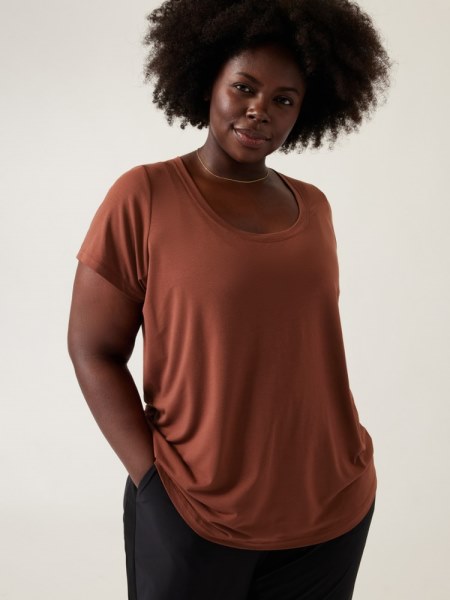 Caoba Antigua Athleta Stratus Ii Camiseta Mujer Rei Co-op